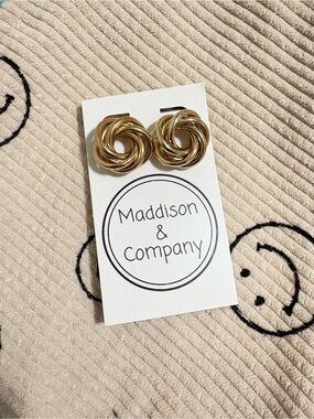 Gold Knot Stud Earrings